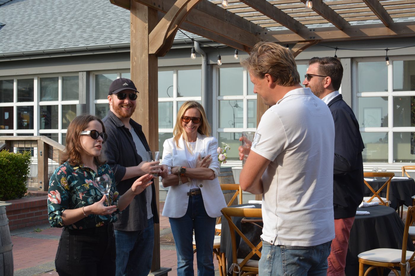 Talking over drinks on the terrace